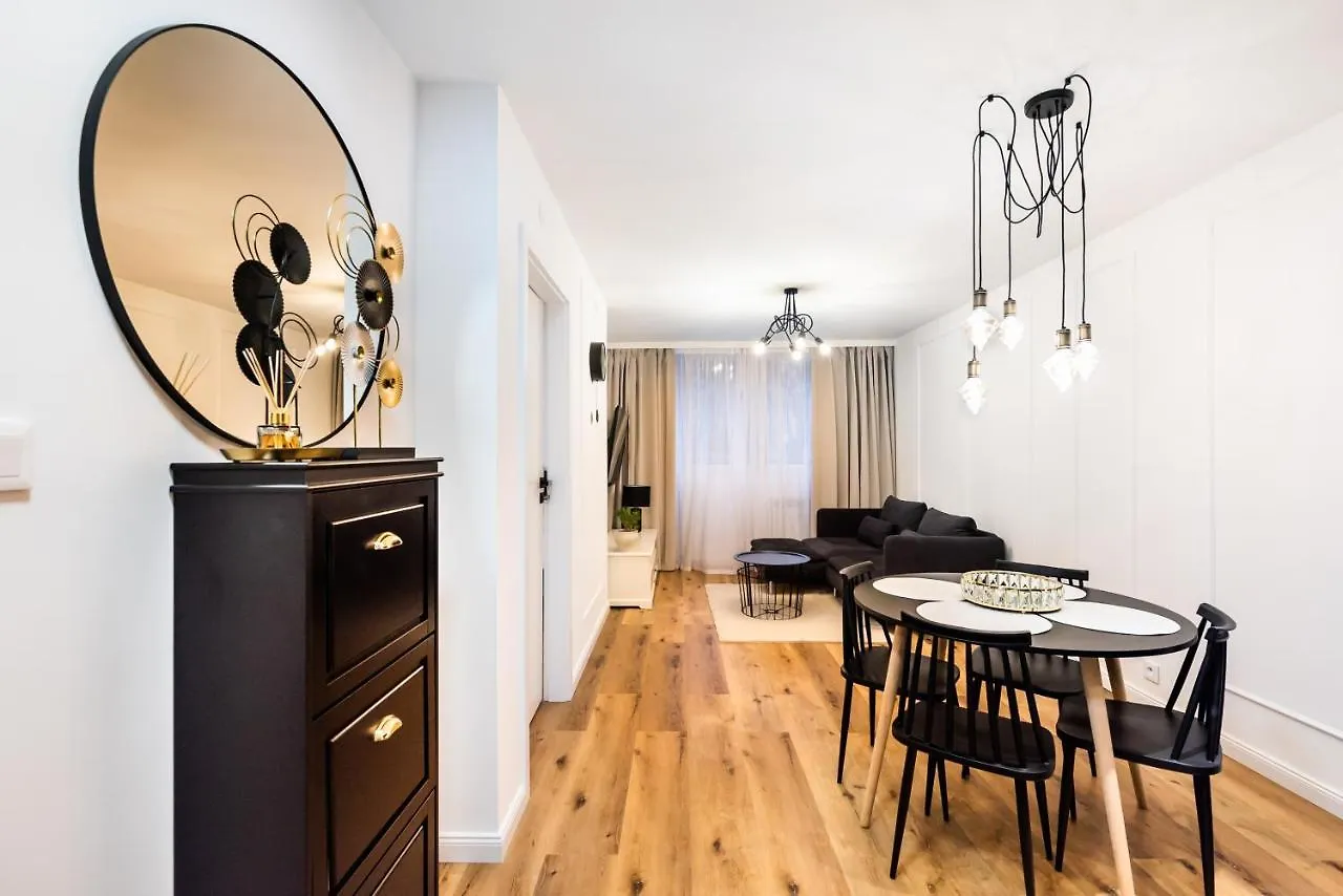 Fort Wola Golden Apartment Warsaw